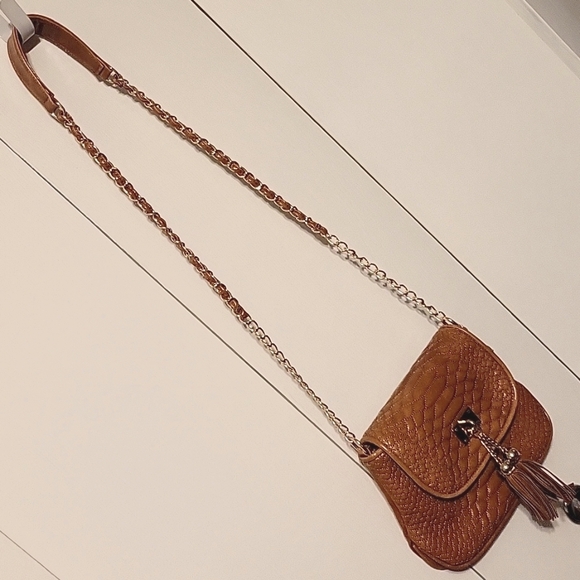 Big Buddha quilted crossbody bag with tassles - Picture 5 of 8